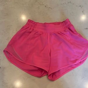Lululemon Hotty Hot II long 4 inch size 2 short